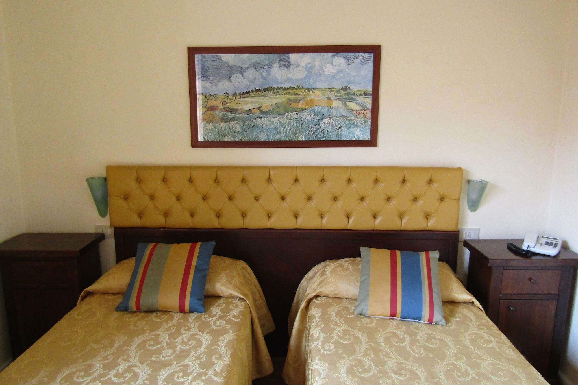 Hotel Minerva Пиза Екстериор снимка