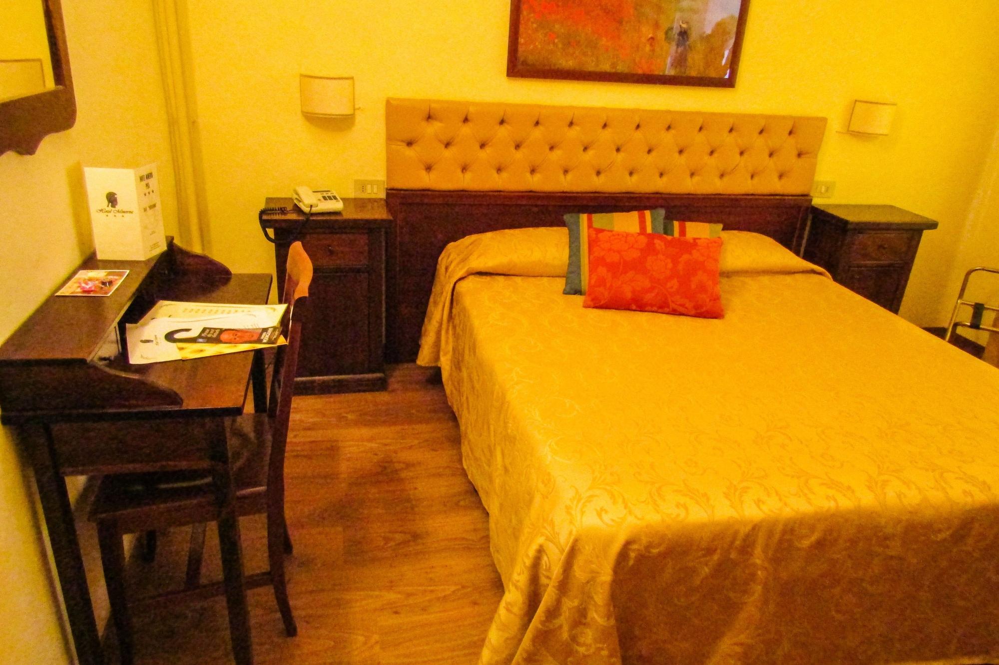 Hotel Minerva Пиза Екстериор снимка