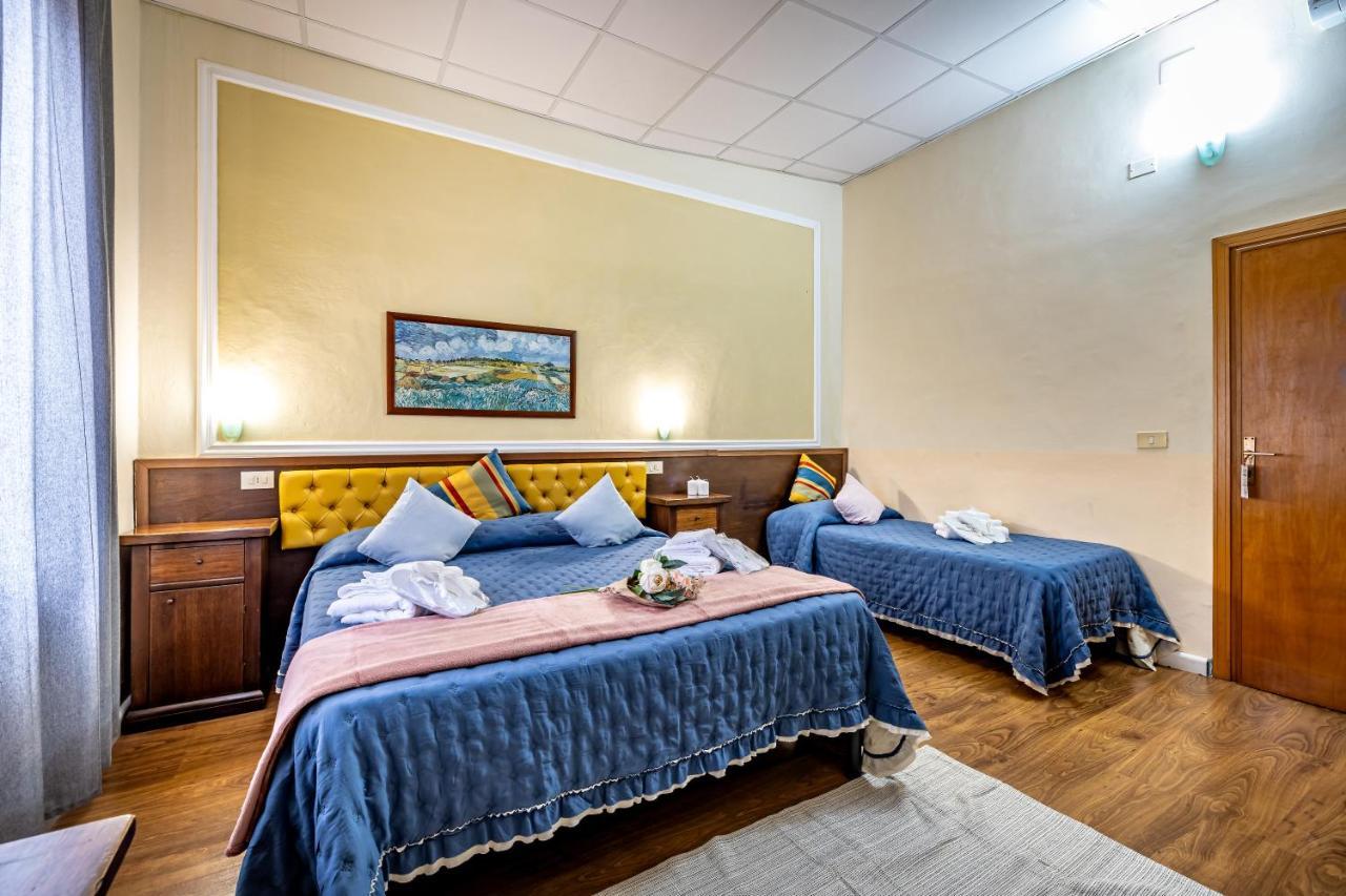 Hotel Minerva Пиза Екстериор снимка