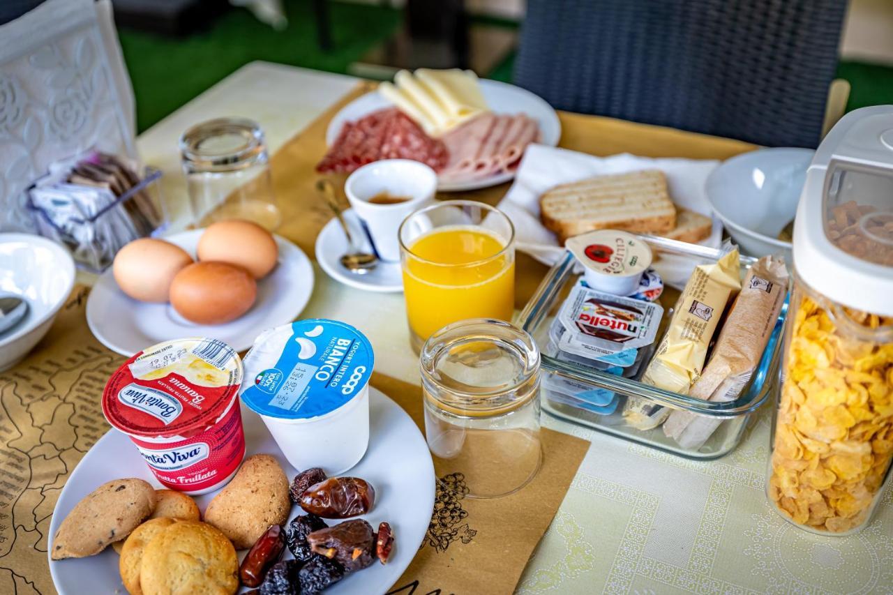 Hotel Minerva Пиза Екстериор снимка