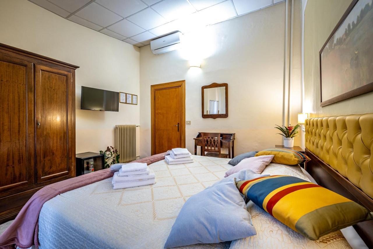 Hotel Minerva Пиза Екстериор снимка