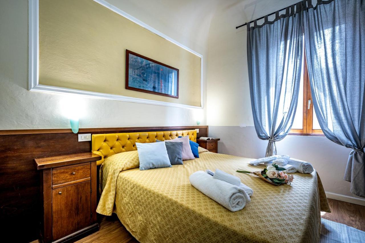 Hotel Minerva Пиза Екстериор снимка