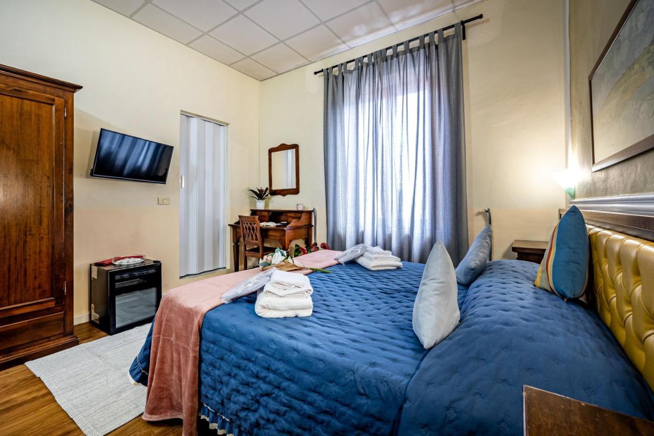 Hotel Minerva Пиза Екстериор снимка