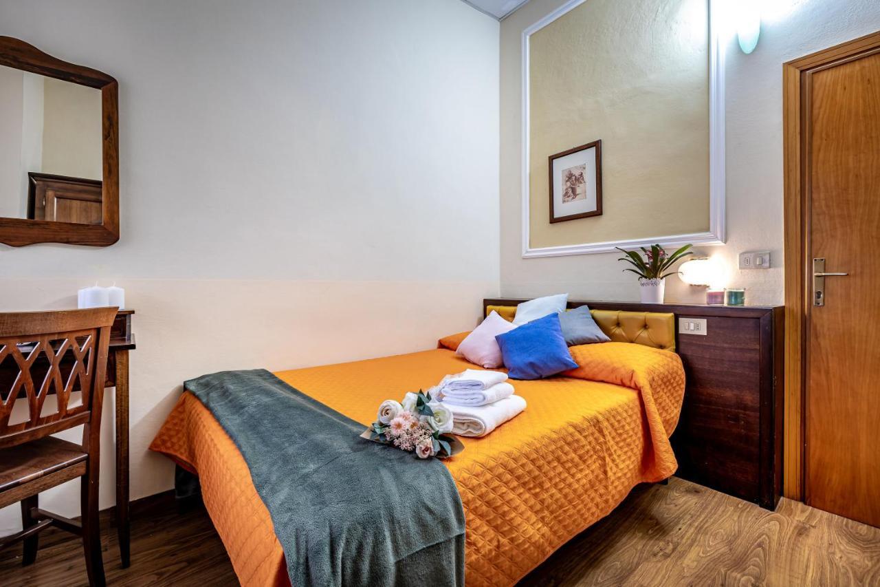 Hotel Minerva Пиза Екстериор снимка
